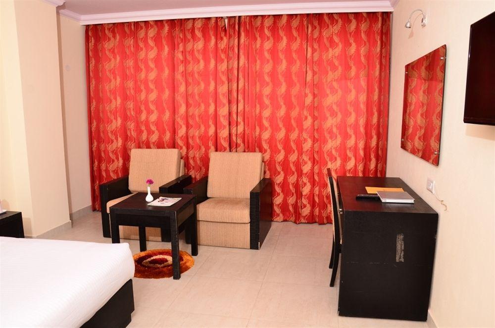 Ck International Hotel Shimla Exterior foto